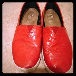 Red Toms